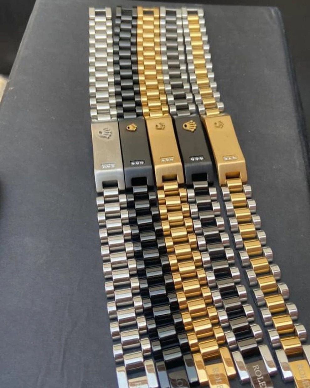 Royal Signature Engraved Name Bracelet